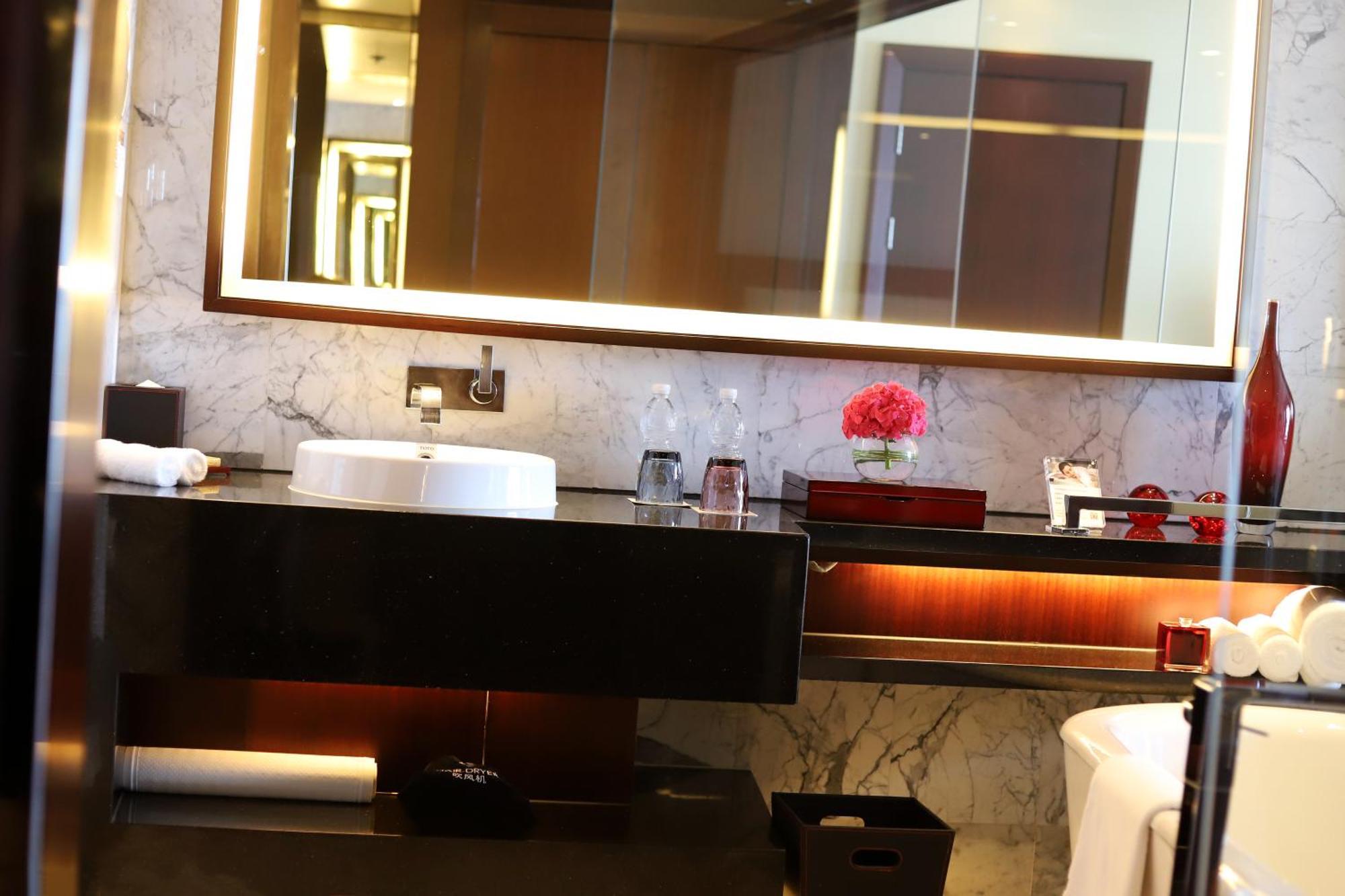 Renaissance Beijing Capital Hotel Eksteriør billede